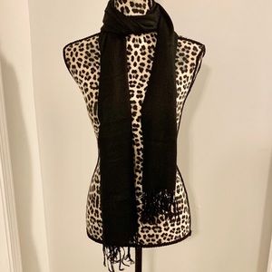 NWT cozy black pashmina shawl/scarf